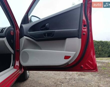 Красный Киа Сид, объемом двигателя 1.4 л и пробегом 180 тыс. км за 4300 $, фото 10 на Automoto.ua
