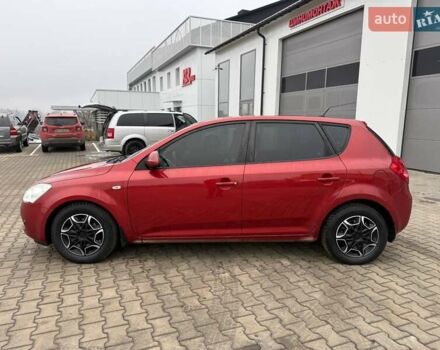 Красный Киа Сид, объемом двигателя 1.59 л и пробегом 238 тыс. км за 5200 $, фото 2 на Automoto.ua
