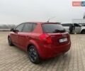 Красный Киа Сид, объемом двигателя 1.59 л и пробегом 238 тыс. км за 5200 $, фото 4 на Automoto.ua