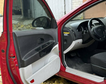 Киа Сид 2007 в Запорожье на Automoto.ua Красный Киа Сид, объемом двигателя 2 л и пробегом 299 тыс. км за 4450 $, фото 11 на Automoto.ua