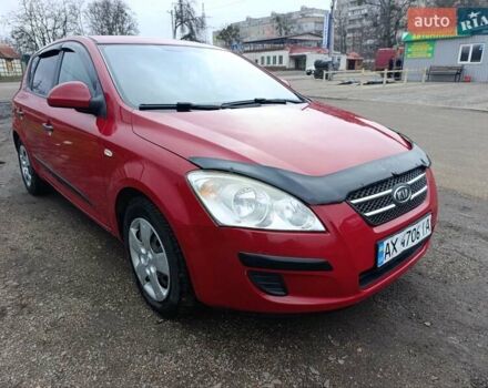 Красный Киа Сид, объемом двигателя 1.4 л и пробегом 180 тыс. км за 4300 $, фото 1 на Automoto.ua