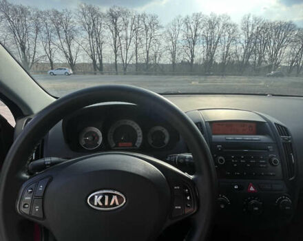 Киа Сид 2007 в Виннице на Automoto.ua Красный Киа Сид, объемом двигателя 1.6 л и пробегом 231 тыс. км за 4900 $, фото 8 на Automoto.ua