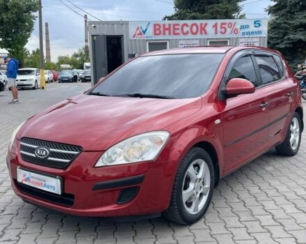 Красный Киа Сид, объемом двигателя 1.6 л и пробегом 200 тыс. км за 5500 $, фото 2 на Automoto.ua