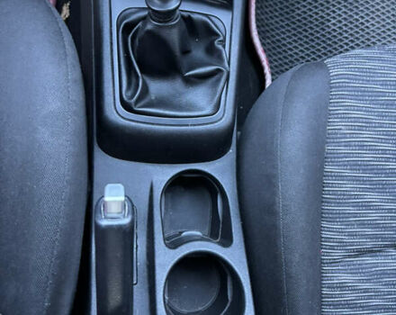 Червоний Кіа Сід, об'ємом двигуна 1.4 л та пробігом 234 тис. км за 4999 $, фото 7 на Automoto.ua