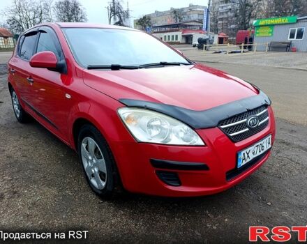 Красный Киа Сид, объемом двигателя 1.4 л и пробегом 180 тыс. км за 4300 $, фото 1 на Automoto.ua