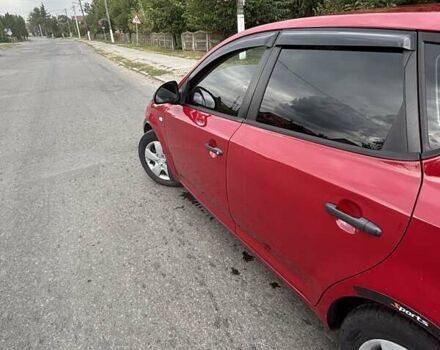 Красный Киа Сид, объемом двигателя 1.58 л и пробегом 226 тыс. км за 5200 $, фото 8 на Automoto.ua