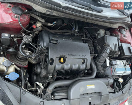 Красный Киа Сид, объемом двигателя 1.59 л и пробегом 303 тыс. км за 4100 $, фото 11 на Automoto.ua