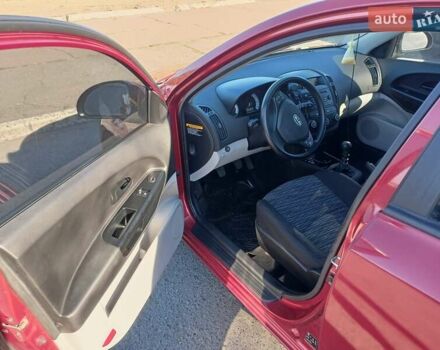 Червоний Кіа Сід, об'ємом двигуна 1.4 л та пробігом 131 тис. км за 5400 $, фото 8 на Automoto.ua