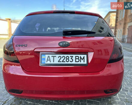 Красный Киа Сид, объемом двигателя 1.6 л и пробегом 265 тыс. км за 5700 $, фото 15 на Automoto.ua