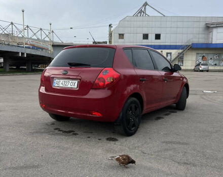Киа Сид 2008 в Кривом Роге на Automoto.ua Красный Киа Сид, объемом двигателя 1.6 л и пробегом 189 тыс. км за 5300 $, фото 3 на Automoto.ua