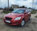 Красный Киа Сид, объемом двигателя 2 л и пробегом 200 тыс. км за 5700 $, фото 1 на Automoto.ua