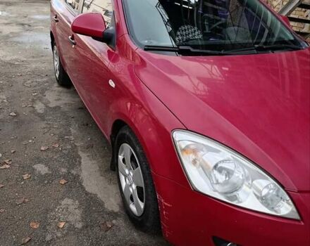 Червоний Кіа Сід, об'ємом двигуна 1.58 л та пробігом 215 тис. км за 5500 $, фото 1 на Automoto.ua