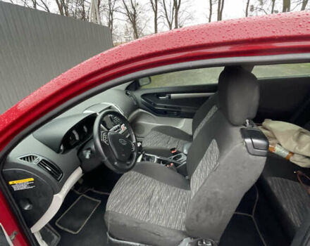 Красный Киа Сид, объемом двигателя 1.59 л и пробегом 151 тыс. км за 5300 $, фото 15 на Automoto.ua