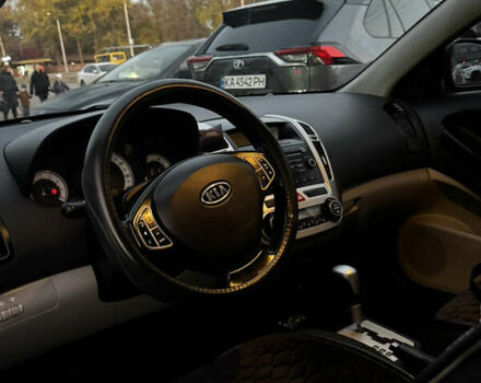 Красный Киа Сид, объемом двигателя 2 л и пробегом 177 тыс. км за 6900 $, фото 5 на Automoto.ua