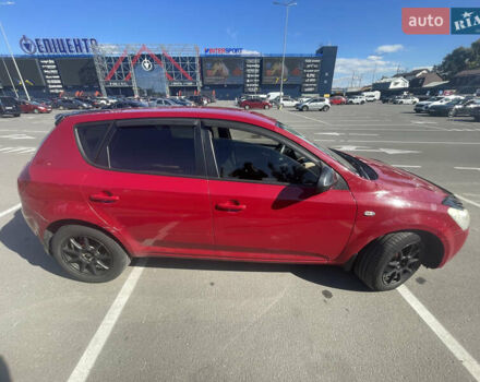 Красный Киа Сид, объемом двигателя 1.59 л и пробегом 299 тыс. км за 4200 $, фото 8 на Automoto.ua