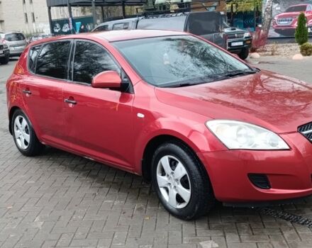Красный Киа Сид, объемом двигателя 1.6 л и пробегом 480 тыс. км за 3700 $, фото 5 на Automoto.ua