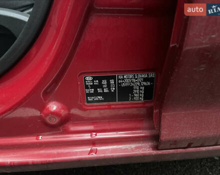 Красный Киа Сид, объемом двигателя 1.59 л и пробегом 303 тыс. км за 4100 $, фото 15 на Automoto.ua