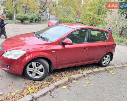 Красный Киа Сид, объемом двигателя 1.59 л и пробегом 219 тыс. км за 6300 $, фото 2 на Automoto.ua