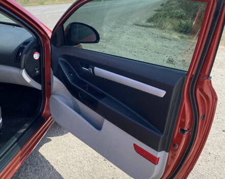 Красный Киа Сид, объемом двигателя 1.4 л и пробегом 166 тыс. км за 6200 $, фото 14 на Automoto.ua