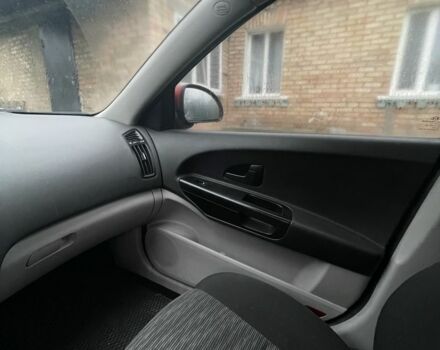 Красный Киа Сид, объемом двигателя 1.4 л и пробегом 260 тыс. км за 3800 $, фото 6 на Automoto.ua