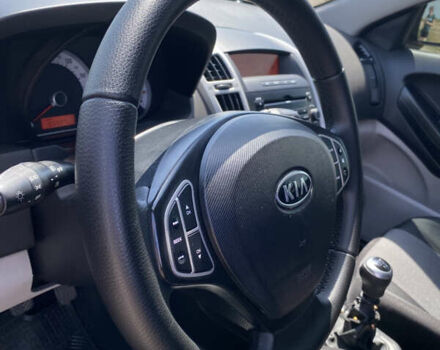 Красный Киа Сид, объемом двигателя 1.4 л и пробегом 166 тыс. км за 6200 $, фото 11 на Automoto.ua