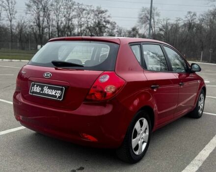 Красный Киа Сид, объемом двигателя 0 л и пробегом 181 тыс. км за 5800 $, фото 3 на Automoto.ua