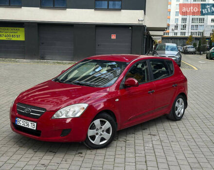 Красный Киа Сид, объемом двигателя 1.4 л и пробегом 193 тыс. км за 3999 $, фото 1 на Automoto.ua