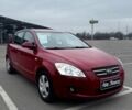 Красный Киа Сид, объемом двигателя 0 л и пробегом 181 тыс. км за 5800 $, фото 2 на Automoto.ua