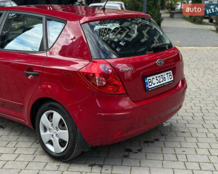 Красный Киа Сид, объемом двигателя 1.4 л и пробегом 193 тыс. км за 3999 $, фото 4 на Automoto.ua
