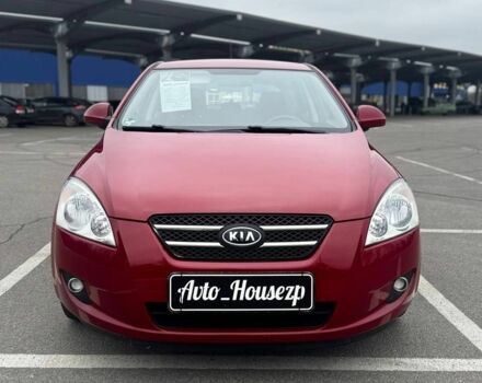 Красный Киа Сид, объемом двигателя 0 л и пробегом 181 тыс. км за 5800 $, фото 1 на Automoto.ua