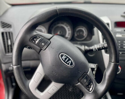 Красный Киа Сид, объемом двигателя 1.4 л и пробегом 191 тыс. км за 6300 $, фото 14 на Automoto.ua