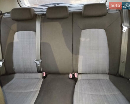 Червоний Кіа Сід, об'ємом двигуна 1.59 л та пробігом 149 тис. км за 7500 $, фото 13 на Automoto.ua
