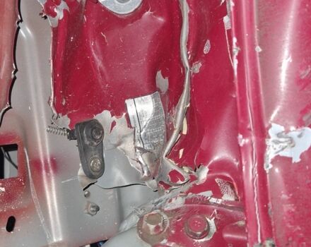 Червоний Кіа Сід, об'ємом двигуна 1.6 л та пробігом 250 тис. км за 2135 $, фото 13 на Automoto.ua