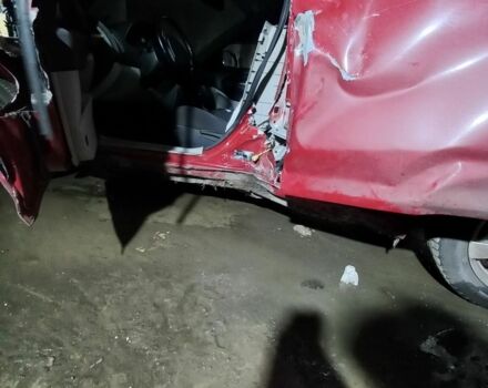 Червоний Кіа Сід, об'ємом двигуна 1.6 л та пробігом 250 тис. км за 2135 $, фото 8 на Automoto.ua