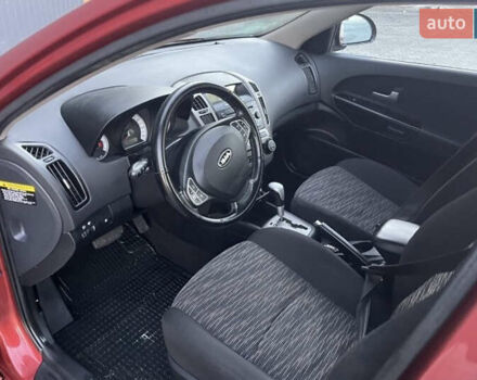 Красный Киа Сид, объемом двигателя 0 л и пробегом 166 тыс. км за 7000 $, фото 2 на Automoto.ua