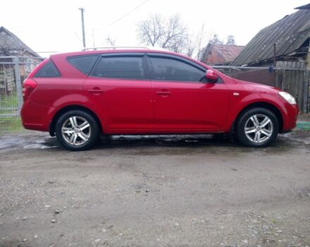 Червоний Кіа Сід, об'ємом двигуна 1.6 л та пробігом 398 тис. км за 5486 $, фото 4 на Automoto.ua