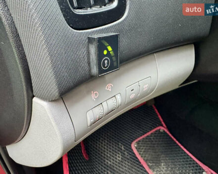 Червоний Кіа Сід, об'ємом двигуна 1.4 л та пробігом 214 тис. км за 5800 $, фото 33 на Automoto.ua