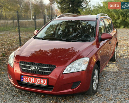 Красный Киа Сид, объемом двигателя 1.4 л и пробегом 224 тыс. км за 5600 $, фото 5 на Automoto.ua