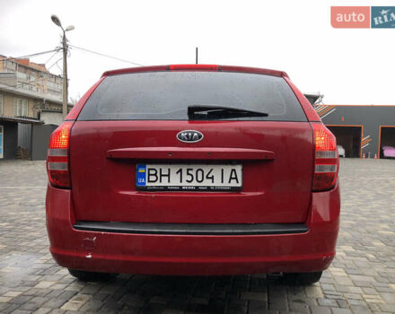 Красный Киа Сид, объемом двигателя 1.6 л и пробегом 248 тыс. км за 4599 $, фото 5 на Automoto.ua