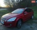 Красный Киа Сид, объемом двигателя 1.58 л и пробегом 325 тыс. км за 4999 $, фото 2 на Automoto.ua