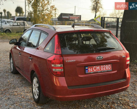 Красный Киа Сид, объемом двигателя 1.4 л и пробегом 224 тыс. км за 5600 $, фото 13 на Automoto.ua