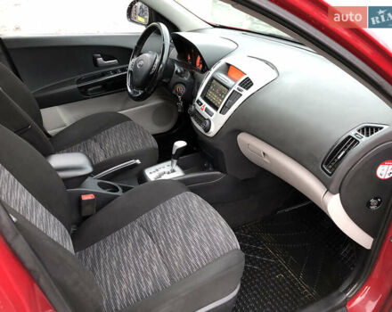 Красный Киа Сид, объемом двигателя 1.6 л и пробегом 248 тыс. км за 4599 $, фото 15 на Automoto.ua