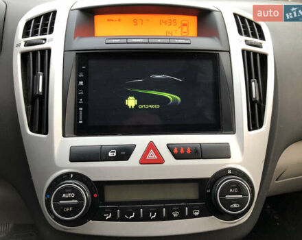 Красный Киа Сид, объемом двигателя 1.6 л и пробегом 248 тыс. км за 4599 $, фото 26 на Automoto.ua