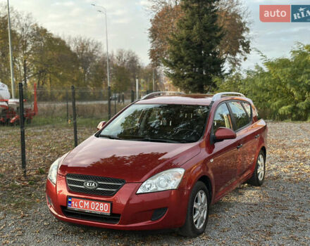 Красный Киа Сид, объемом двигателя 1.4 л и пробегом 224 тыс. км за 5600 $, фото 9 на Automoto.ua