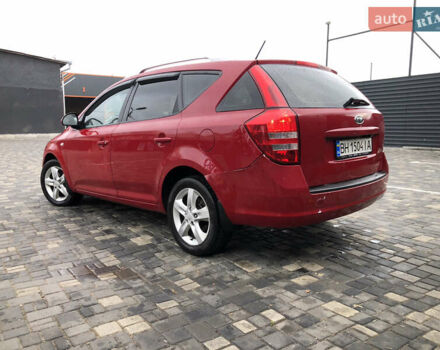 Красный Киа Сид, объемом двигателя 1.6 л и пробегом 248 тыс. км за 4599 $, фото 7 на Automoto.ua