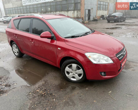 Красный Киа Сид, объемом двигателя 1.4 л и пробегом 207 тыс. км за 6500 $, фото 3 на Automoto.ua
