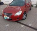Красный Киа Сид, объемом двигателя 1.6 л и пробегом 240 тыс. км за 6000 $, фото 1 на Automoto.ua