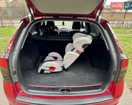 Червоний Кіа Сід, об'ємом двигуна 1.4 л та пробігом 214 тис. км за 5800 $, фото 64 на Automoto.ua