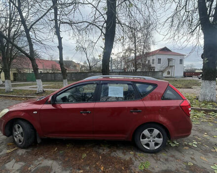 Красный Киа Сид, объемом двигателя 1.4 л и пробегом 234 тыс. км за 4750 $, фото 7 на Automoto.ua