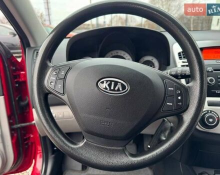 Червоний Кіа Сід, об'ємом двигуна 0 л та пробігом 108 тис. км за 5900 $, фото 25 на Automoto.ua